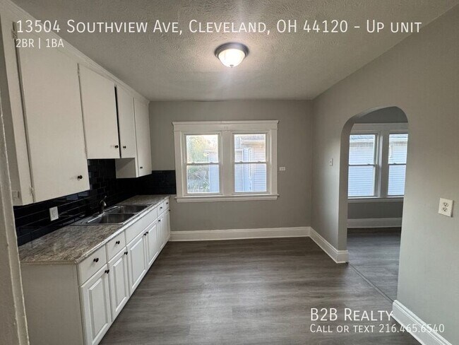 Building Photo - 13504 Southview Ave