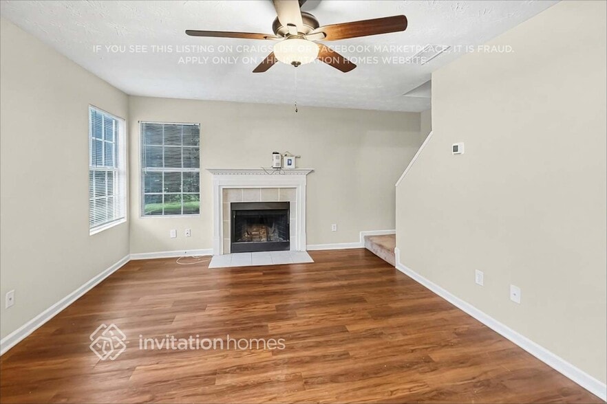 Building Photo - 10 Summer Breeze Ct