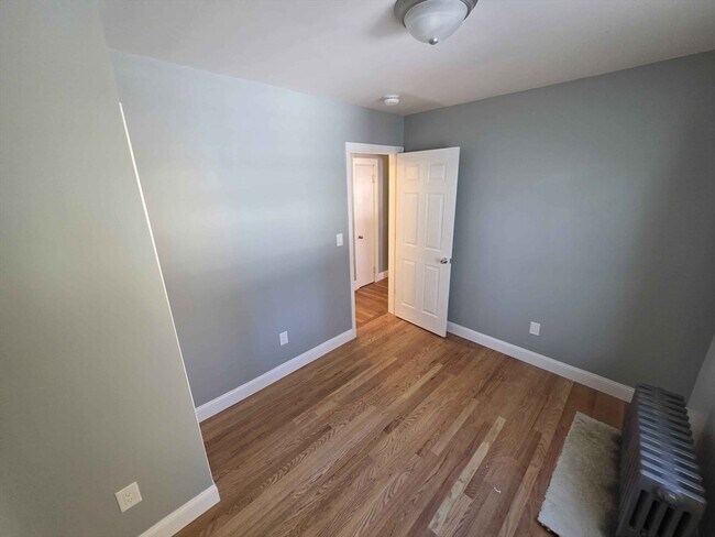 Building Photo - 14 Seagirt Ave