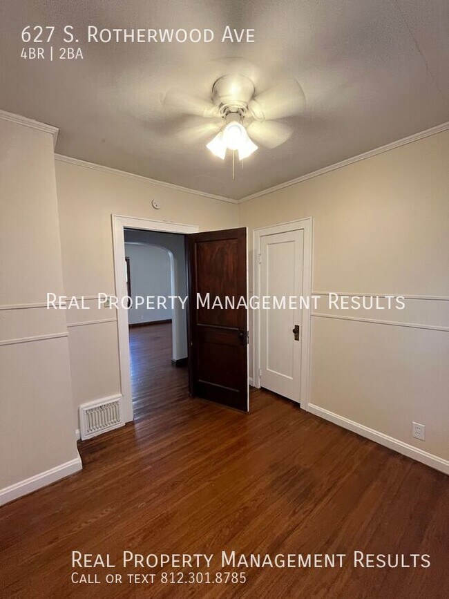 Building Photo - 627 S Rotherwood Ave