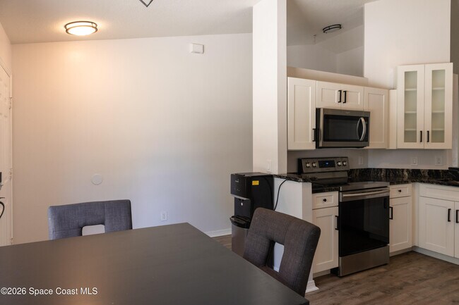 Building Photo - 1572 Holbrook Rd NW