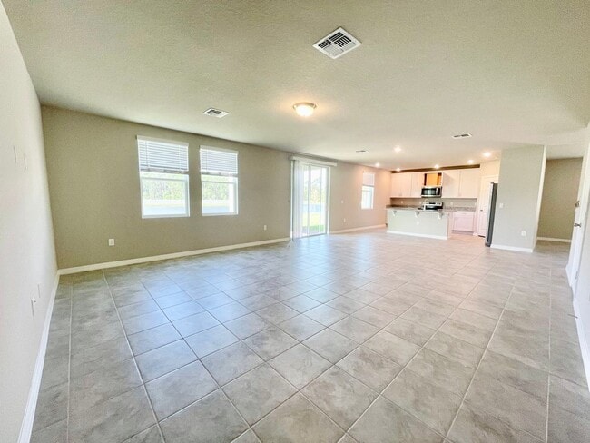 Building Photo - Home in St Cloud for Rent