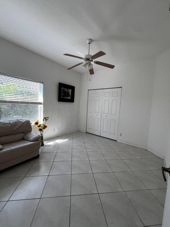 Building Photo - 11174 Winding Pearl Way