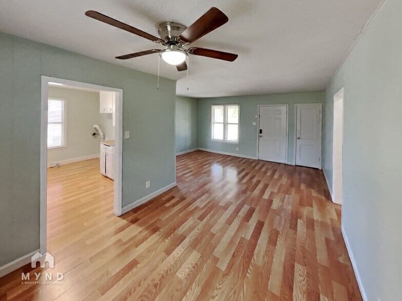 Building Photo - 1441 Miami Dr