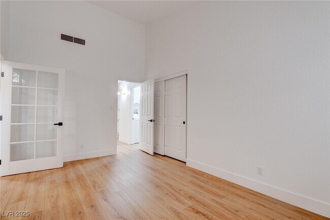 Building Photo - 8608 Highacre Dr