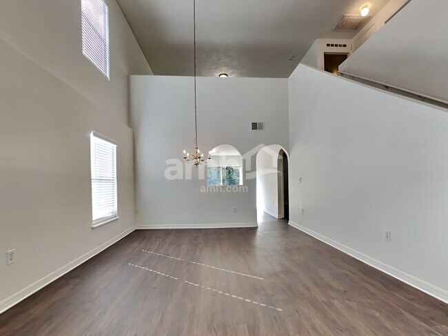 Building Photo - 6686 Gentle Oaks Dr E