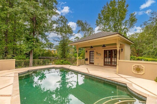 Building Photo - 210 Settlers Rd