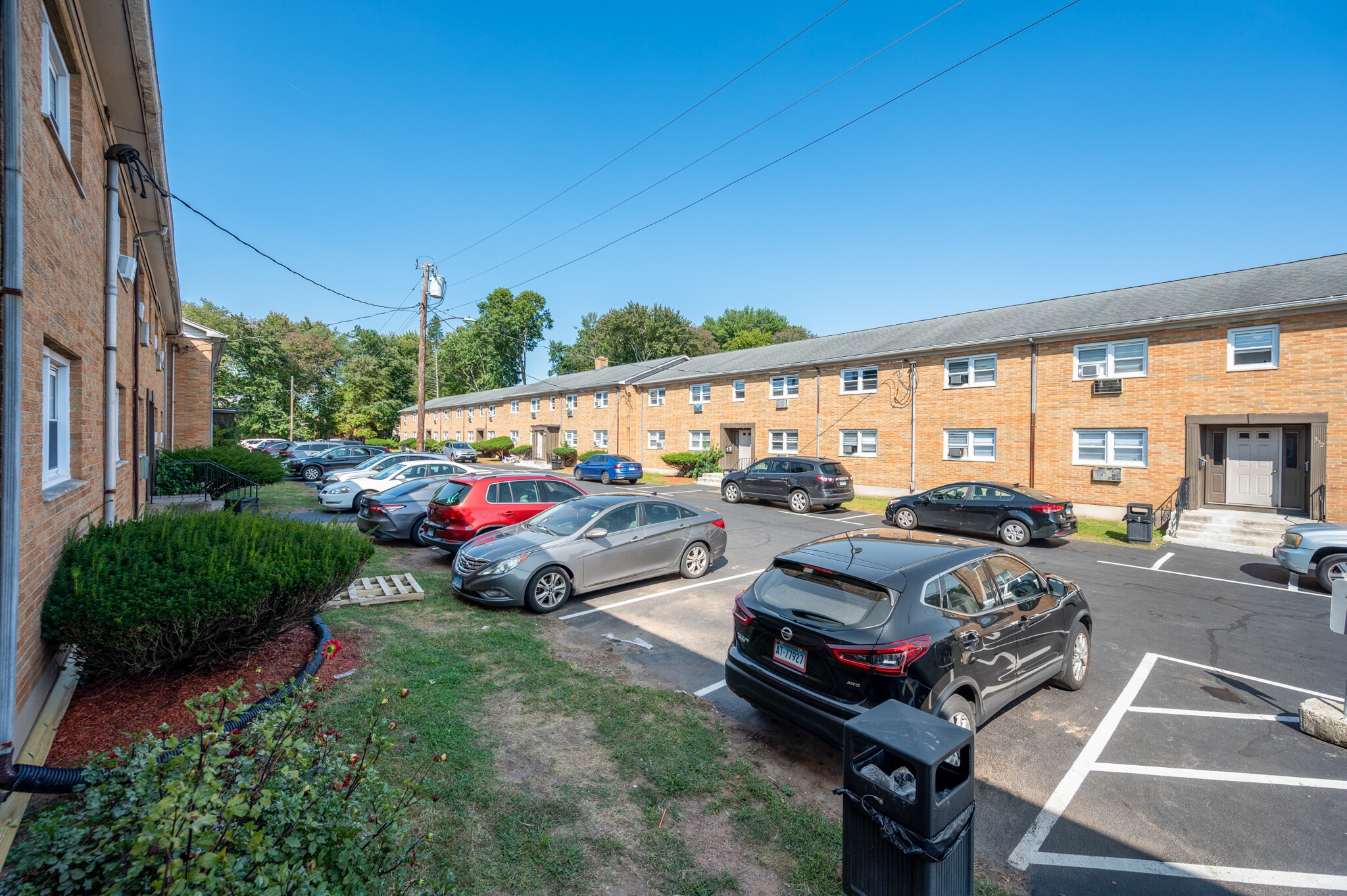 Building Photo - 24 Deerfield Ct