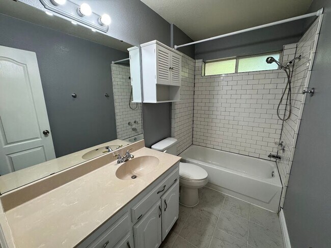 Building Photo - 3-Bedroom House for Rent in Harker  Heights