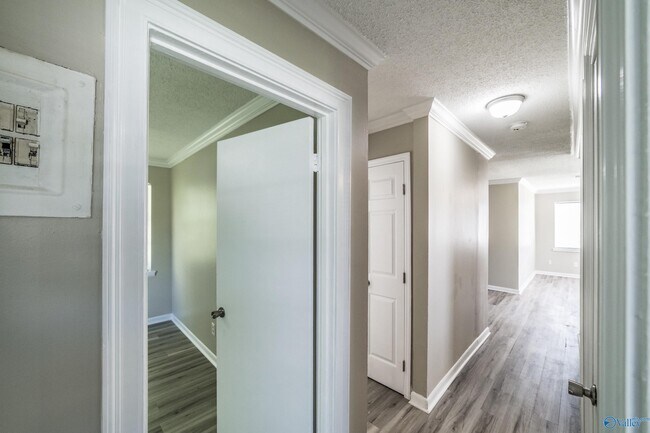 Building Photo - 5204 Grizzard Rd NW