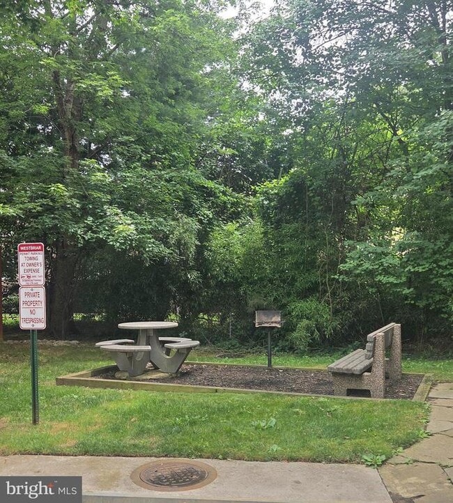 Building Photo - 8181 Carnegie Hall Ct