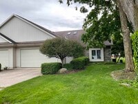 Building Photo - 4420 Manistee Dr