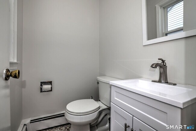 Building Photo - 5160 Madison Ave