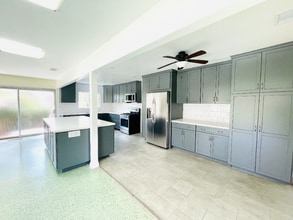 Building Photo - 6206 Pontiac St