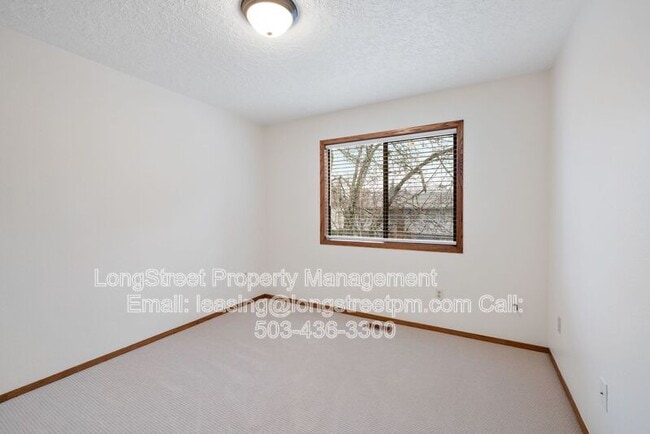 Building Photo - 13777 SE 115th Ave