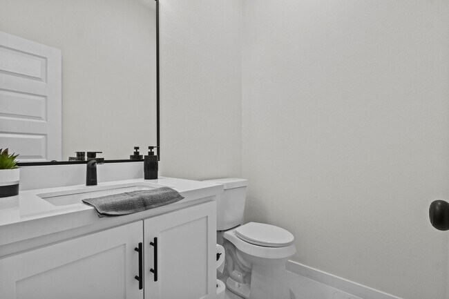 Building Photo - 7425 Lake Havasu