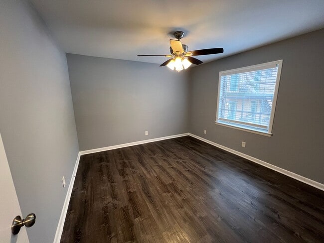 Building Photo - 3057 Pharr Ct N Northwest