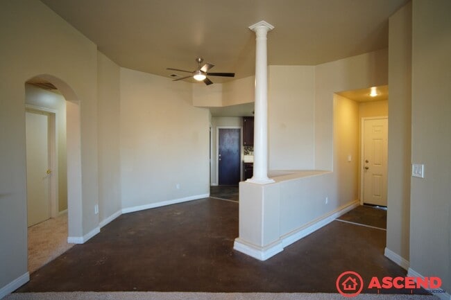 Building Photo - Charming 3-Bedroom Home!