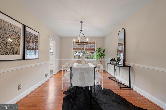 Building Photo - 183 Stanmore Rd