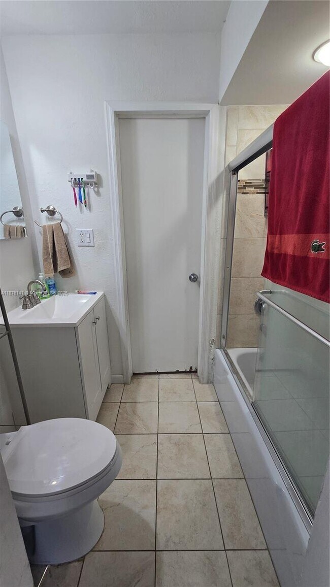 Building Photo - 15120 SW 87th Ave