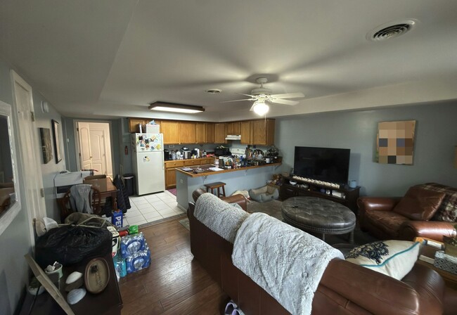 Building Photo - 169 Brookview Ln