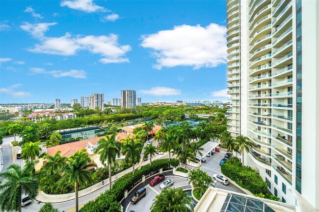 Building Photo - 6000 Island Blvd