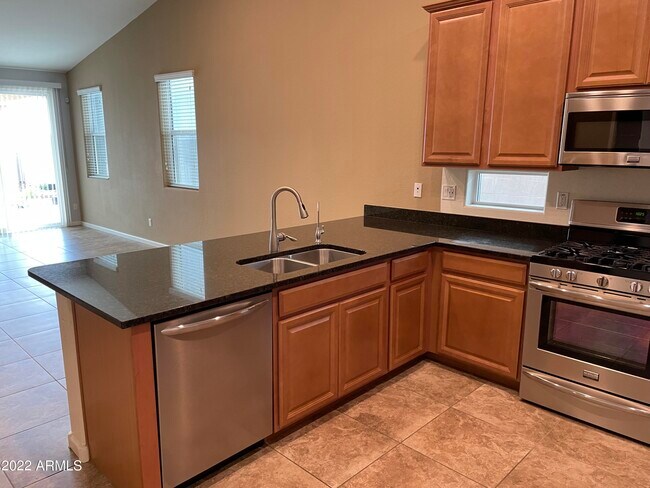 Building Photo - 69 S 195th Ln
