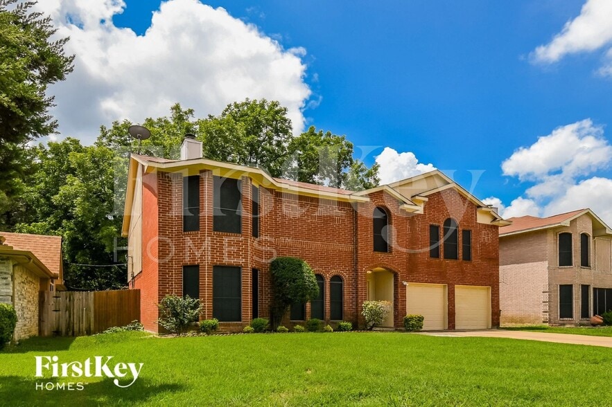 Building Photo - 905 Shady Brook Ln