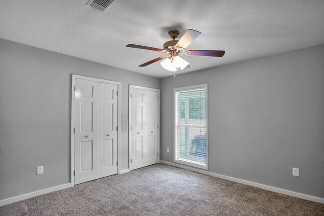 Building Photo - Beautiful Home for Lease!