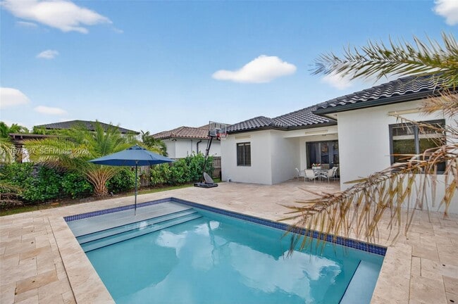 Building Photo - 14541 SW 16th St