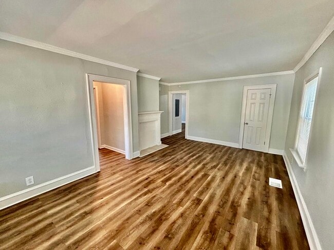 Building Photo - 29 Chappell Rd NW