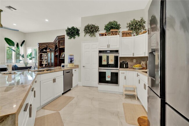 Building Photo - 8487 SW 138th Terrace