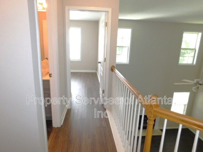 Building Photo - 6672 Grand Hickory Dr