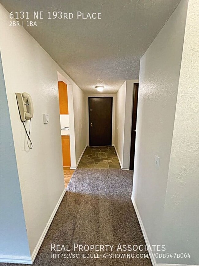 Building Photo - 6131 NE 193rd Pl