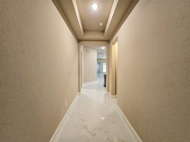Building Photo - 20230 Rainflower Bay Ln