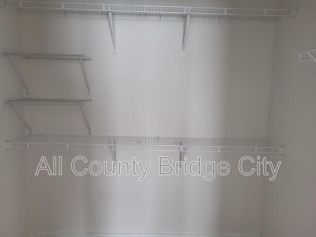 Building Photo - 126 Rollins Ave