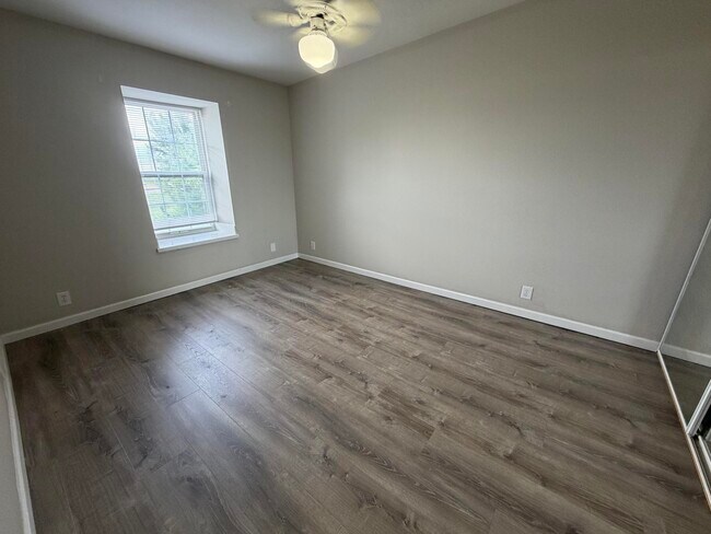 Building Photo - 3408 Balboa Ln