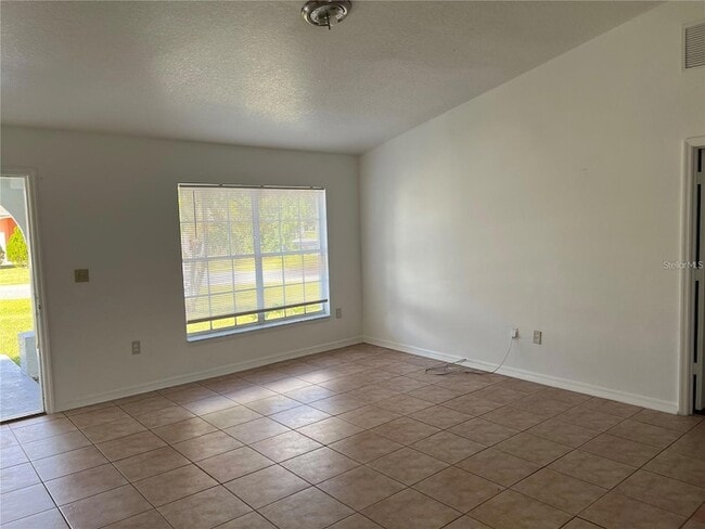 Building Photo - 270 Chadworth Dr