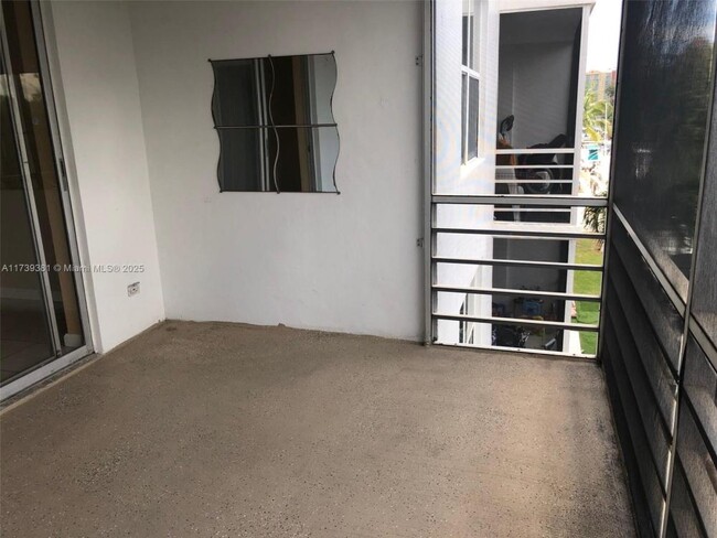 Building Photo - 1 bedroom in North Miami FL 33160