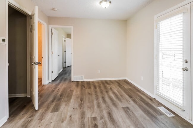 Building Photo - 37 Pierce Street