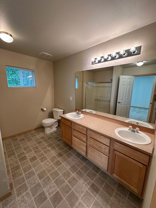Building Photo - 2523 Evans Ct