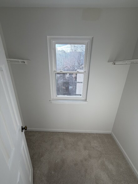 Building Photo - 3155 Cape Cir
