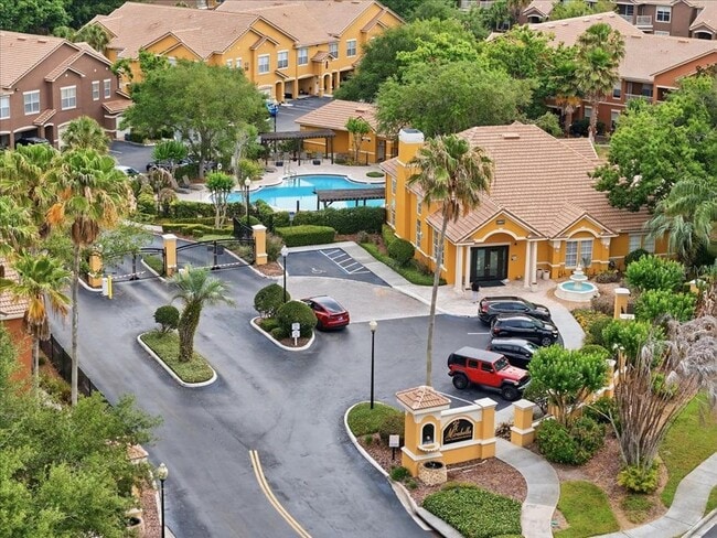 Building Photo - 19921 Villa Ridge Dr
