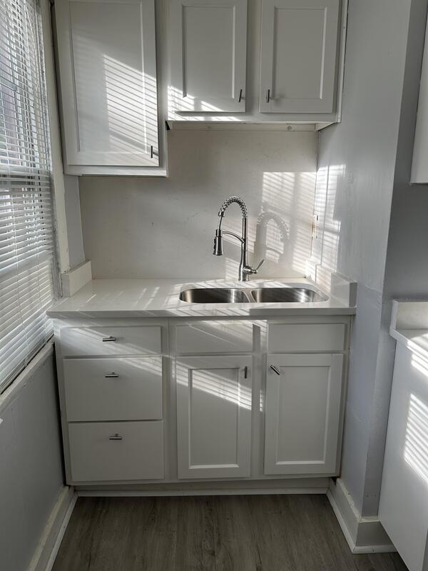 Building Photo - 1529 Landon Ave