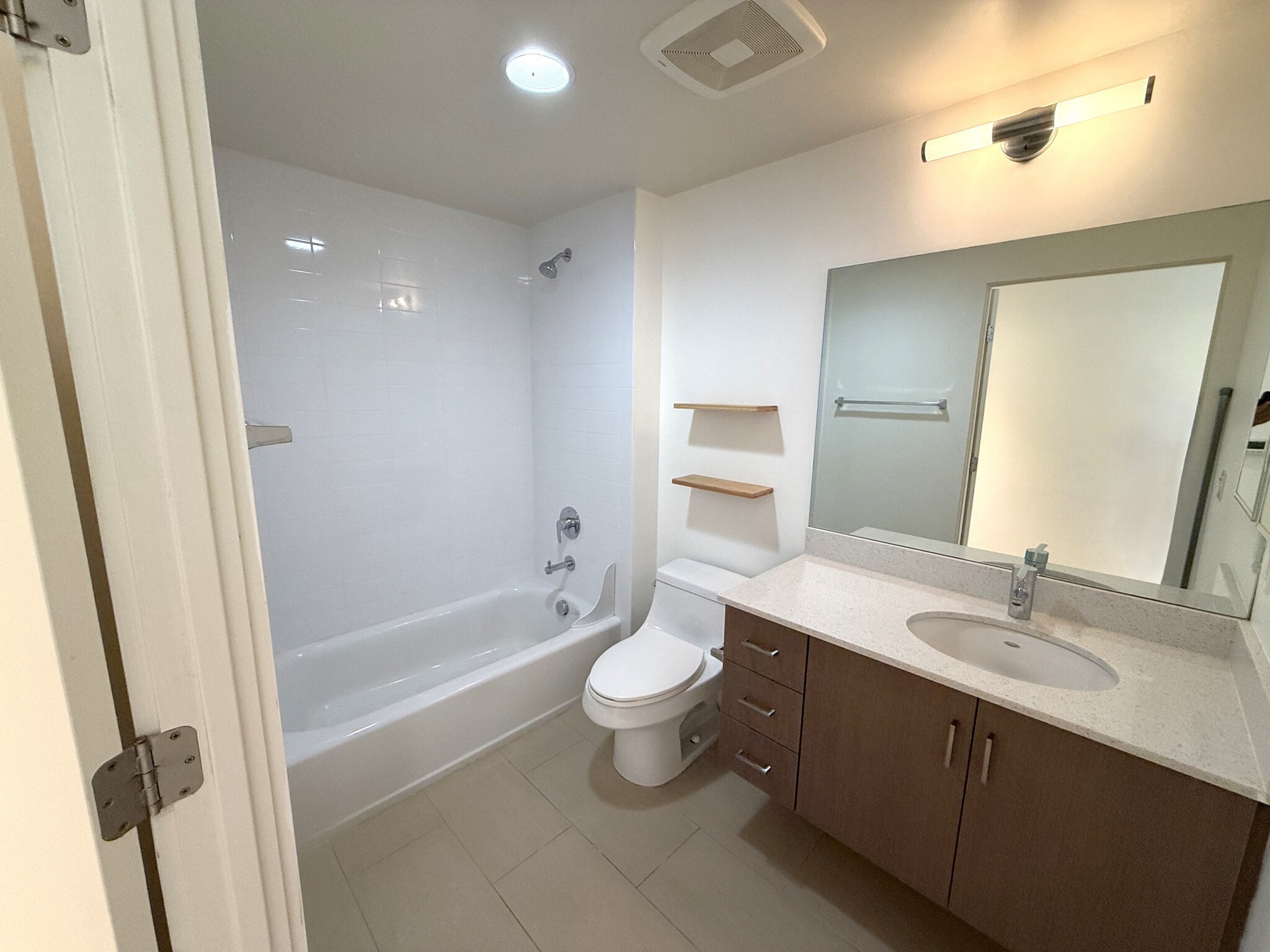 Bath 2 - 3100 6th Ave