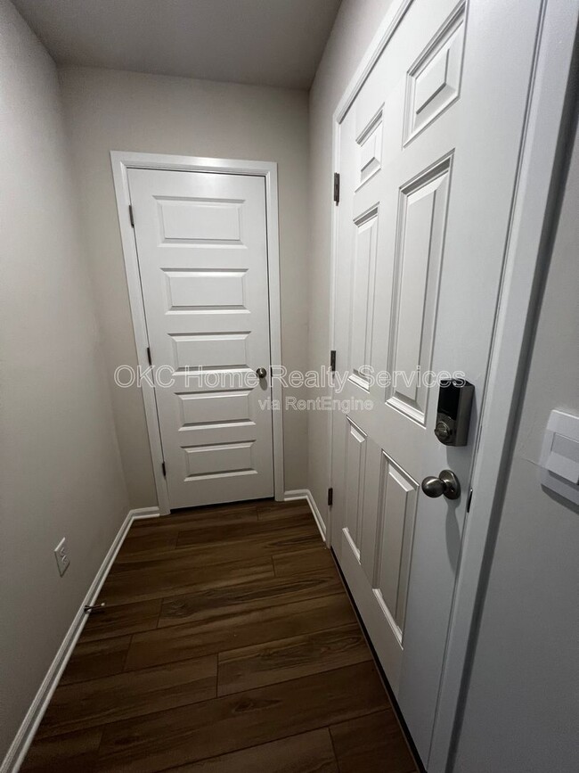 Building Photo - 14224 Trickling Wy