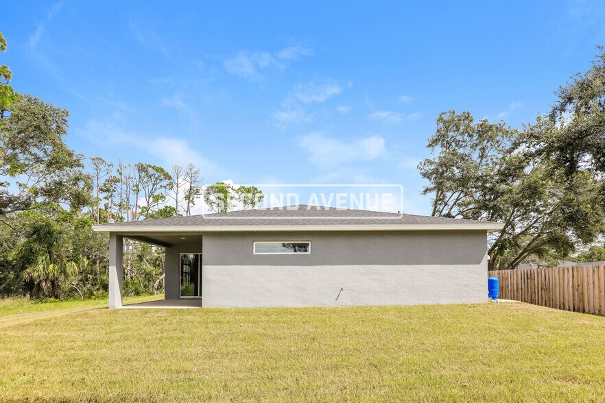 Building Photo - 18131 Miramar Ave