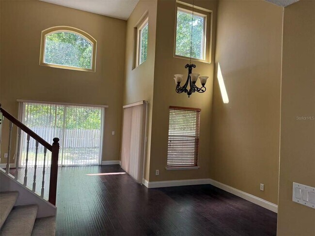 Building Photo - 1746 Mandavilla Dr
