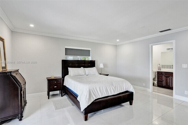 Building Photo - 4662 NW 99th Ave