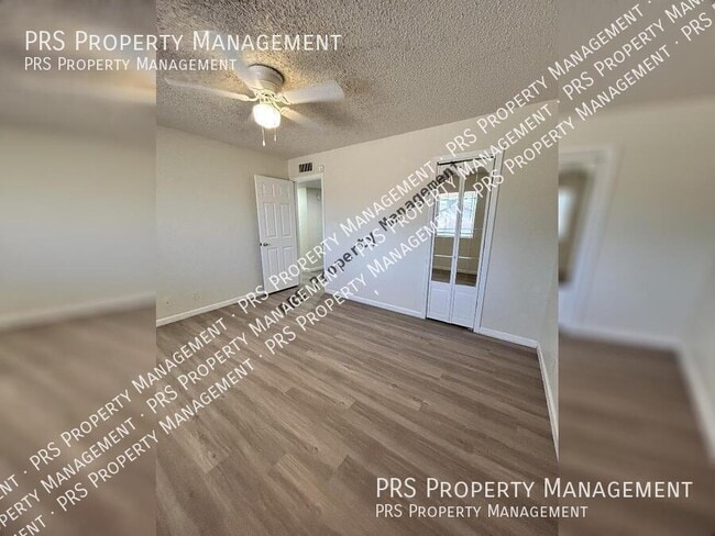 Building Photo - 711 N Oracle-